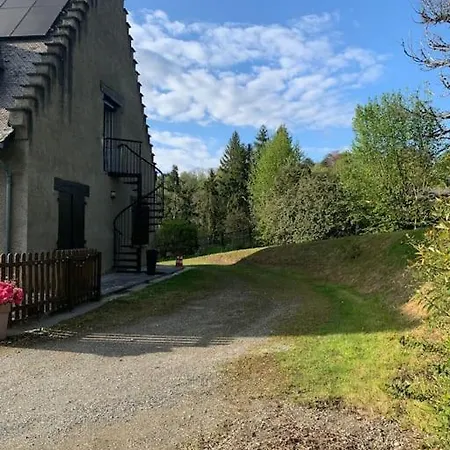 **** T2 - 2+2. Entierement Neuf.